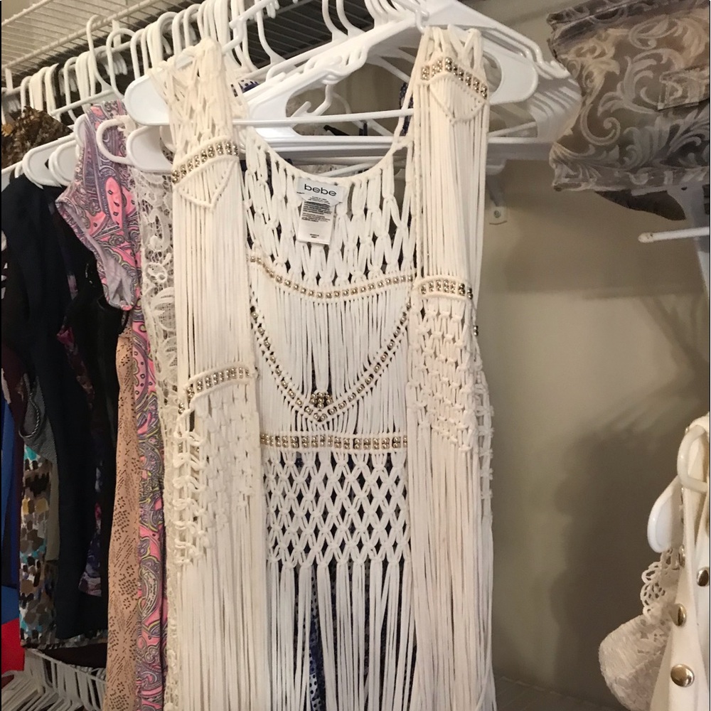 🌻NEW LISTING🌞🌻 Gorgeous Bebe Cover up